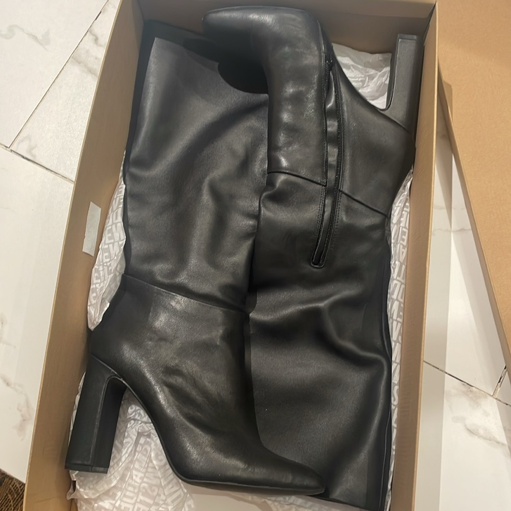 Steve Madden Boots